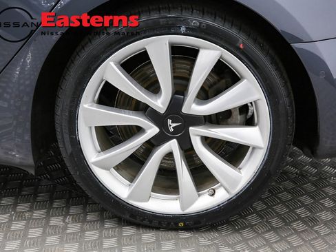 Used 2019 Tesla Model 3 AWD/4WD image 29