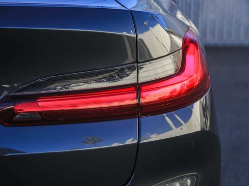 Used 2025 BMW X4 xDrive30i image 7