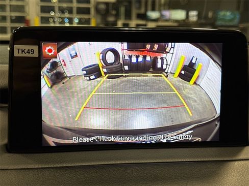 Used 2018 MAZDA CX-9 Touring w/ Touring Premium Package image 22