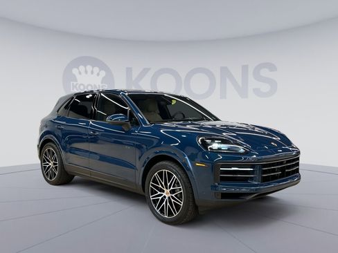 Used 2024 Porsche Cayenne image 14