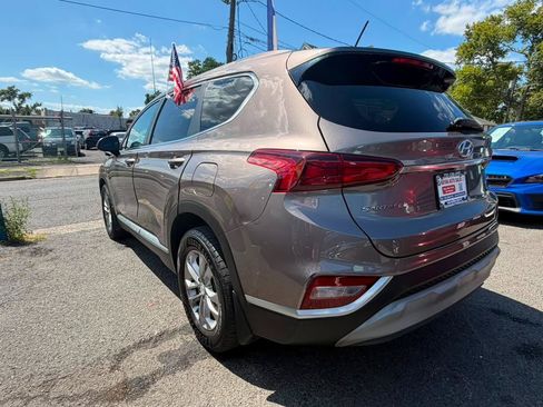 Used 2019 Hyundai Santa Fe SE FWD image 6
