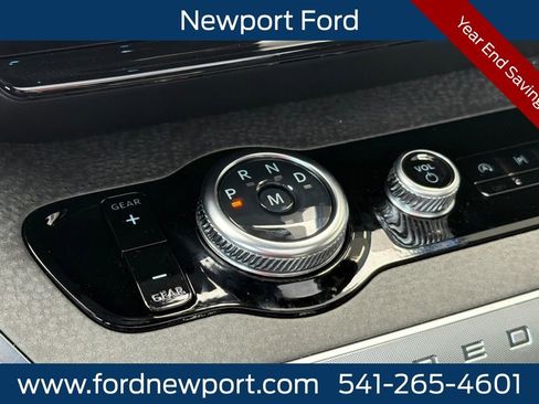 New 2026 Ford Expedition Tremor image 23
