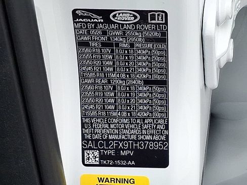 New 2026 Land Rover Discovery Sport Landmark AWD/4WD image 17