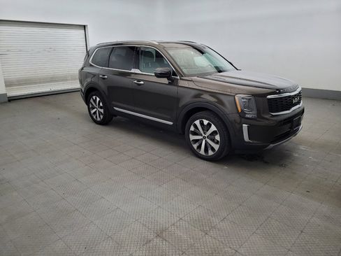 Used 2022 Kia Telluride S FWD image 11