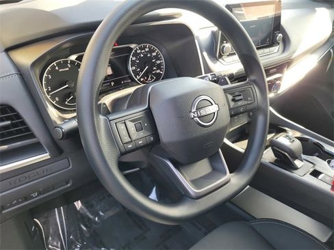 New 2026 Nissan Rogue S image 7