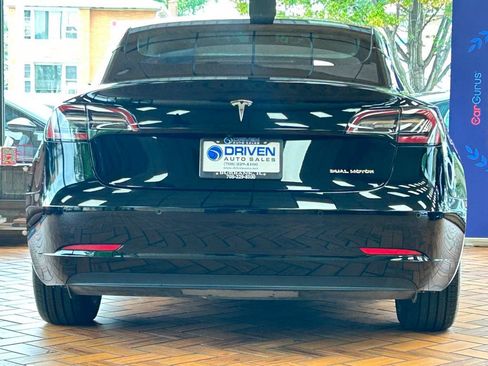 Used 2022 Tesla Model 3 Long Range AWD/4WD image 8