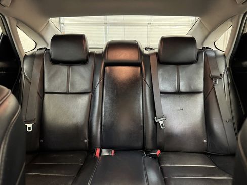 Used 2016 Toyota Avalon Limited image 14