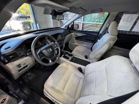 Used 2019 Honda Pilot EX image 16