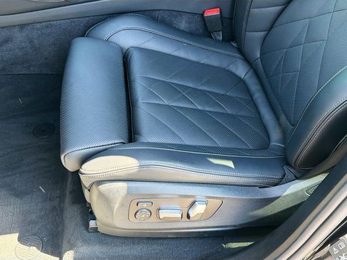 Used 2025 BMW X5 xDrive40i w/ Premium Package AWD/4WD image 19