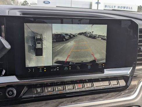 Used 2024 Chevrolet Silverado 2500 LTZ w/ LTZ Plus Package image 16