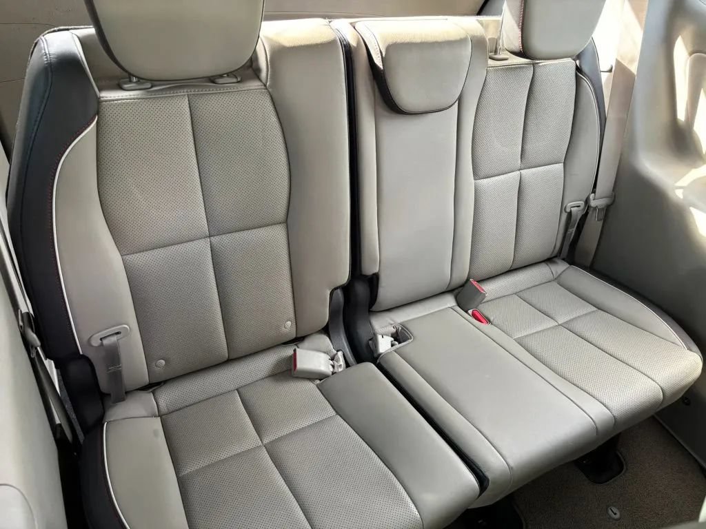 Used 2016 Kia Sedona LX w/ LX Essentials Premium Package FWD image 17