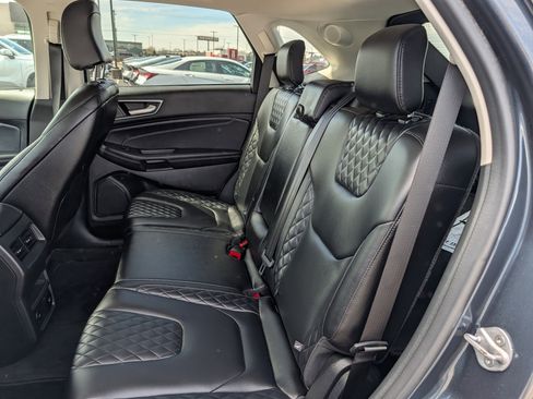 Used 2024 Ford Edge Titanium AWD/4WD image 12