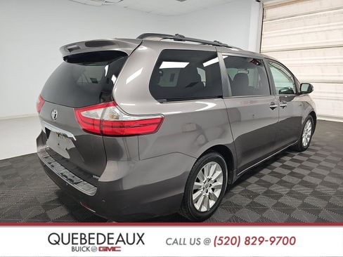 Used 2016 Toyota Sienna Limited image 4