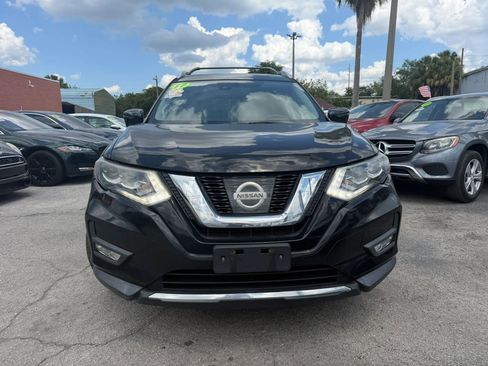 Used 2017 Nissan Rogue SL w/ SL Premium Package AWD/4WD image 2