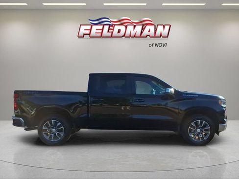 Used 2025 Chevrolet Silverado 1500 LT AWD/4WD image 6