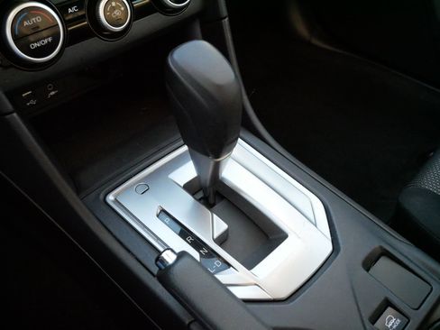 Used 2023 Subaru Crosstrek 2.0i image 24