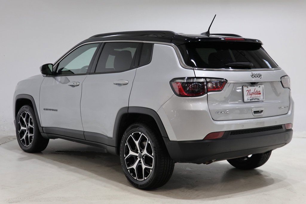 Used 2025 Jeep Compass Limited AWD/4WD image 6