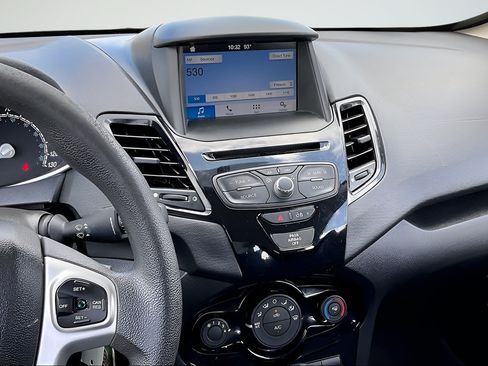 Used 2019 Ford Fiesta SE w/ Equipment Group 201A FWD image 9