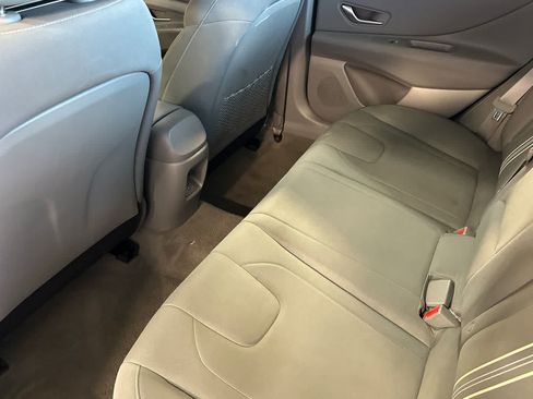 Used 2025 Hyundai Elantra SEL FWD image 5