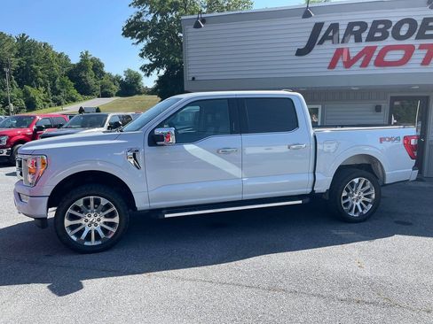 Used 2021 Ford F150 Lariat AWD/4WD image 3