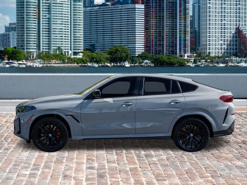 Used 2024 BMW X6 M60i w/ Dynamic Handling Package image 8