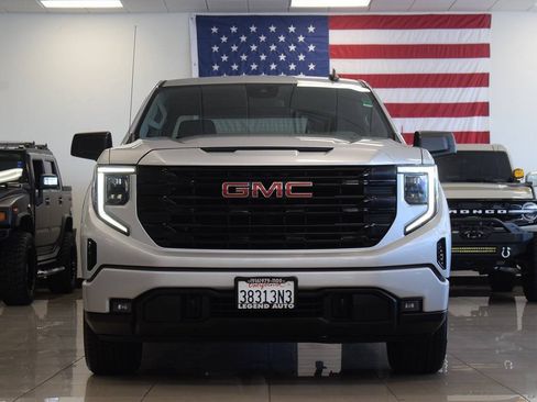 Used 2022 GMC Sierra 1500 Elevation RWD image 2