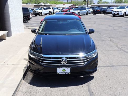 Used 2021 Volkswagen Jetta SE FWD image 15