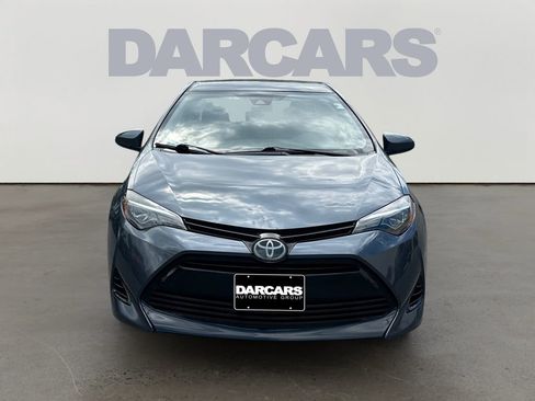 Used 2019 Toyota Corolla LE FWD image 2