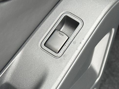 New 2026 Nissan Frontier SV image 30