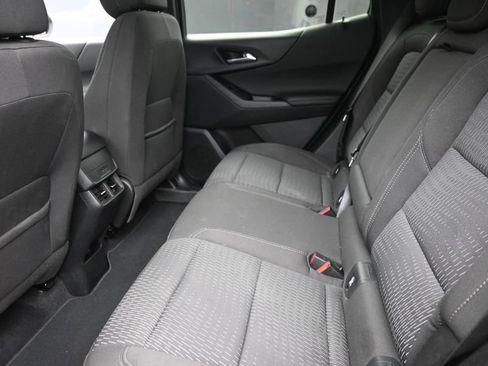 Used 2025 Chevrolet Equinox LT AWD/4WD image 12
