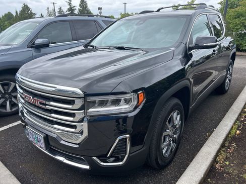 Used 2023 GMC Acadia SLT AWD/4WD image 1