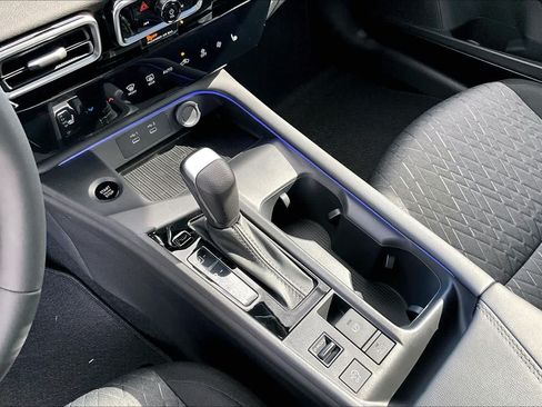 New 2026 Nissan Sentra SV w/ SV Convenience Package FWD image 7