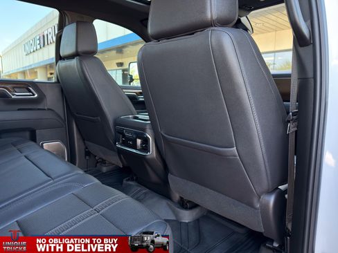 Used 2024 Chevrolet Silverado 2500 High Country w/ Technology Package image 27