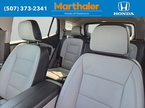 Used 2022 GMC Terrain SLT AWD/4WD image 10