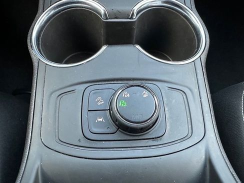 Certified 2024 GMC Terrain SLE image 33