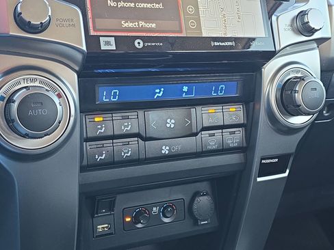 Used 2022 Toyota 4Runner Limited image 20