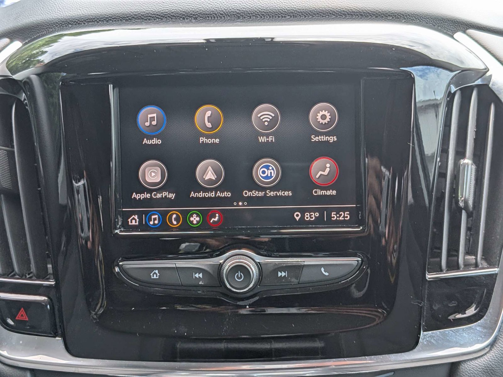 Used 2021 Chevrolet Traverse LS FWD image 18