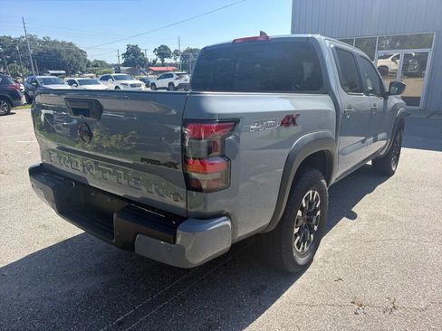 Used 2024 Nissan Frontier PRO-4X w/ Technology Package AWD/4WD image 8