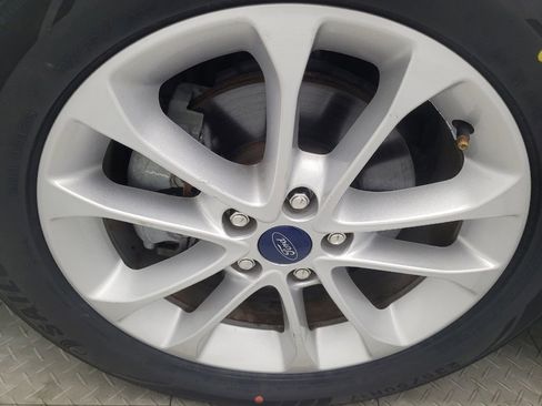 Used 2020 Ford Fusion SE image 31