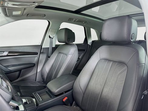Used 2018 Audi Q5 2.0T Premium Plus w/ Premium Plus Package image 8