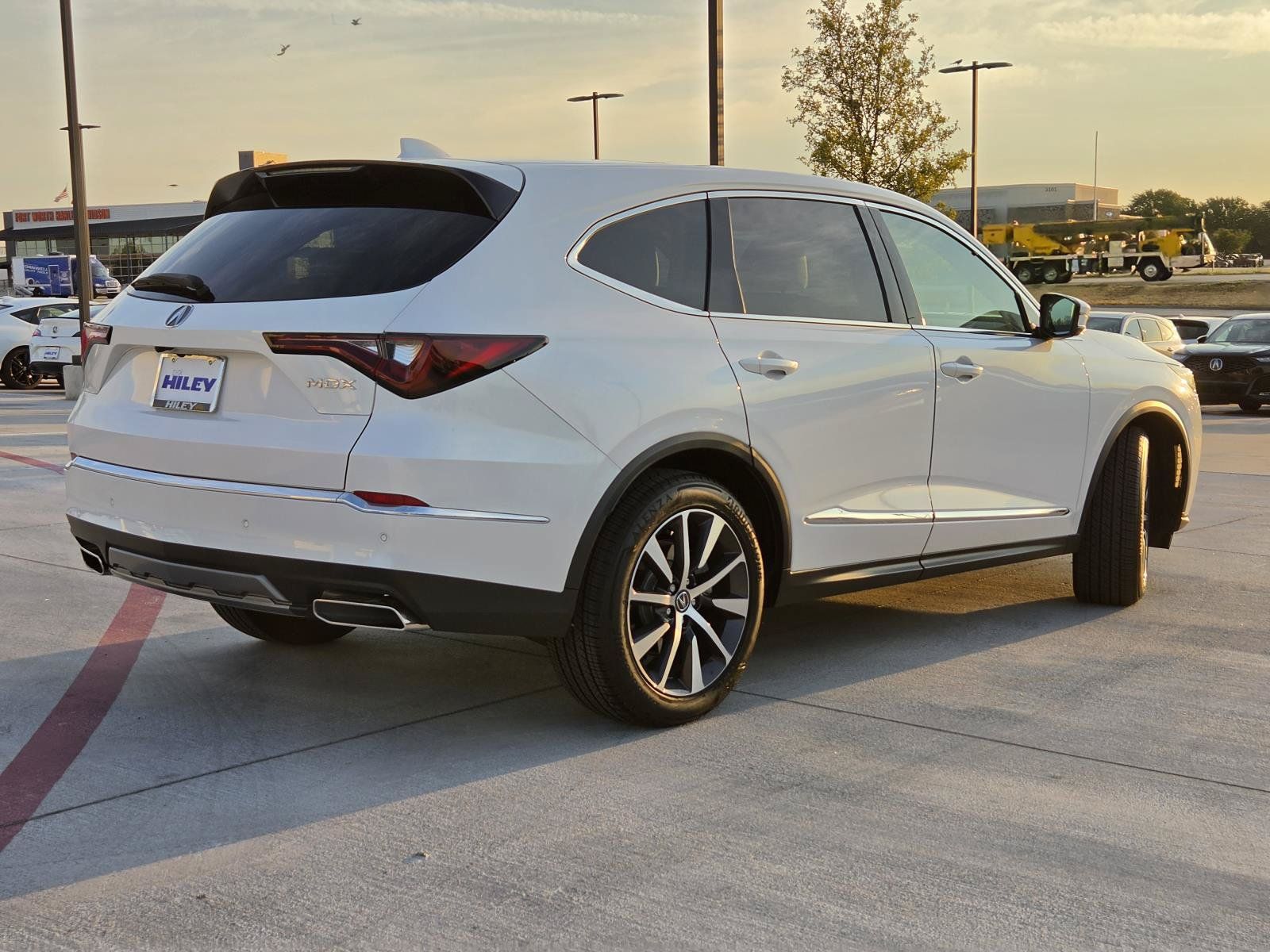 Used 2026 Acura MDX w/ Technology Package FWD image 5