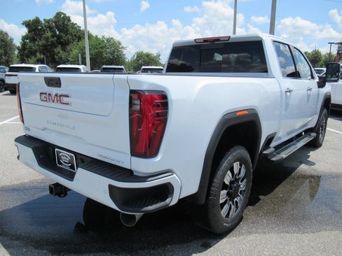 New 2026 GMC Sierra 2500 Denali w/ Denali Reserve Package AWD/4WD image 7