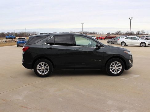 Used 2020 Chevrolet Equinox LT image 5