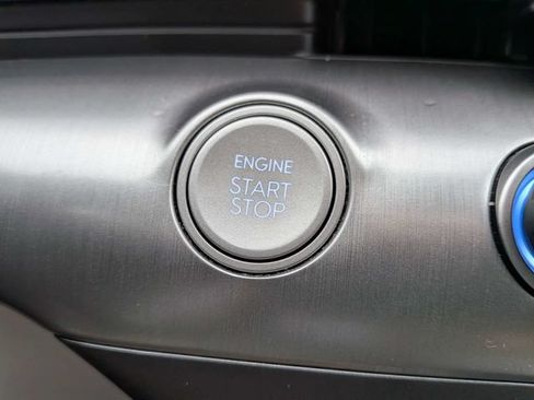 Used 2024 Hyundai Kona SEL FWD image 29