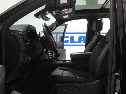 Used 2023 Chevrolet Tahoe High Country RWD image 5