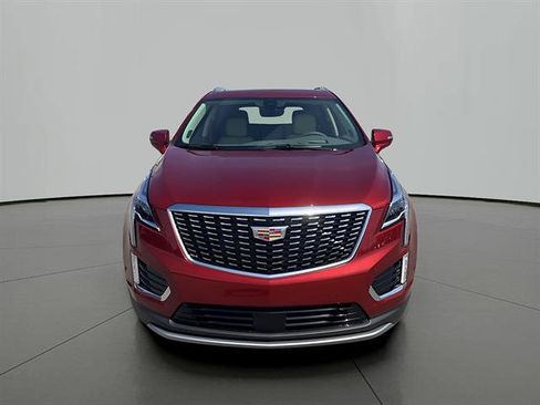 Used 2024 Cadillac XT5 Premium Luxury w/ Technology Package AWD/4WD image 8