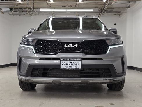 Used 2022 Kia Sorento S AWD/4WD image 3