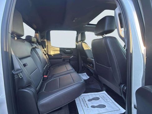 Used 2021 Chevrolet Silverado 1500 LT Trail Boss w/ Convenience Package II image 11