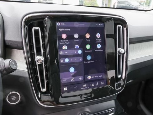 Certified 2026 Volvo XC40 B5 Plus AWD/4WD image 14