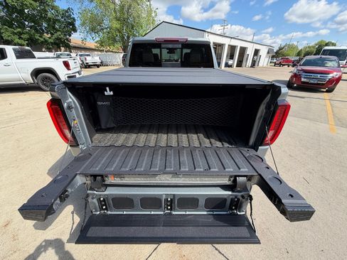 New 2026 GMC Sierra 1500 SLT w/ SLT Premium Plus Package AWD/4WD image 33